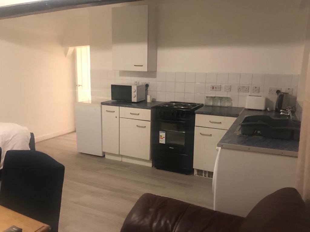 Apartment Entire One Bedroom Flat, 9